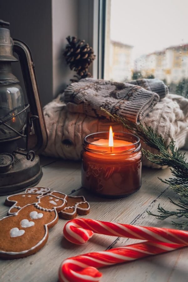 Yule Spice Frosted Glass Candle #002